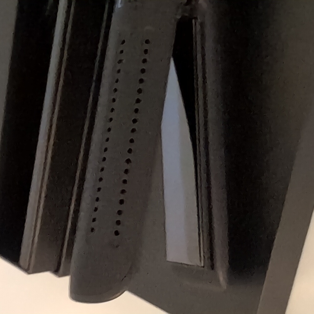 Lange Black Hair Styling Tool for Effortless Styling - Picture 3 of 4